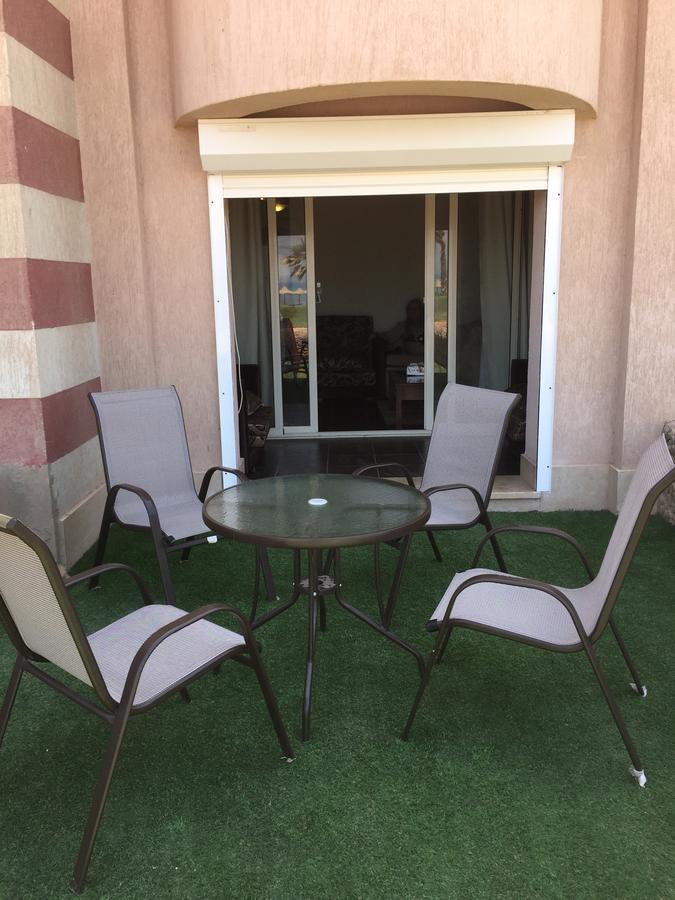 Chalet Porto South Beach - Beach Front Sea View Ain Sukhna Exteriör bild