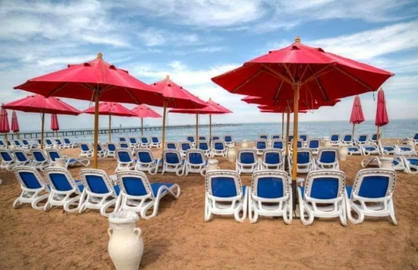 Chalet Porto South Beach - Beach Front Sea View Ain Sukhna Exteriör bild
